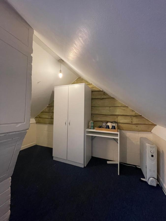 Shared House In Chakeshill Drive Hotel Bristol Exterior foto