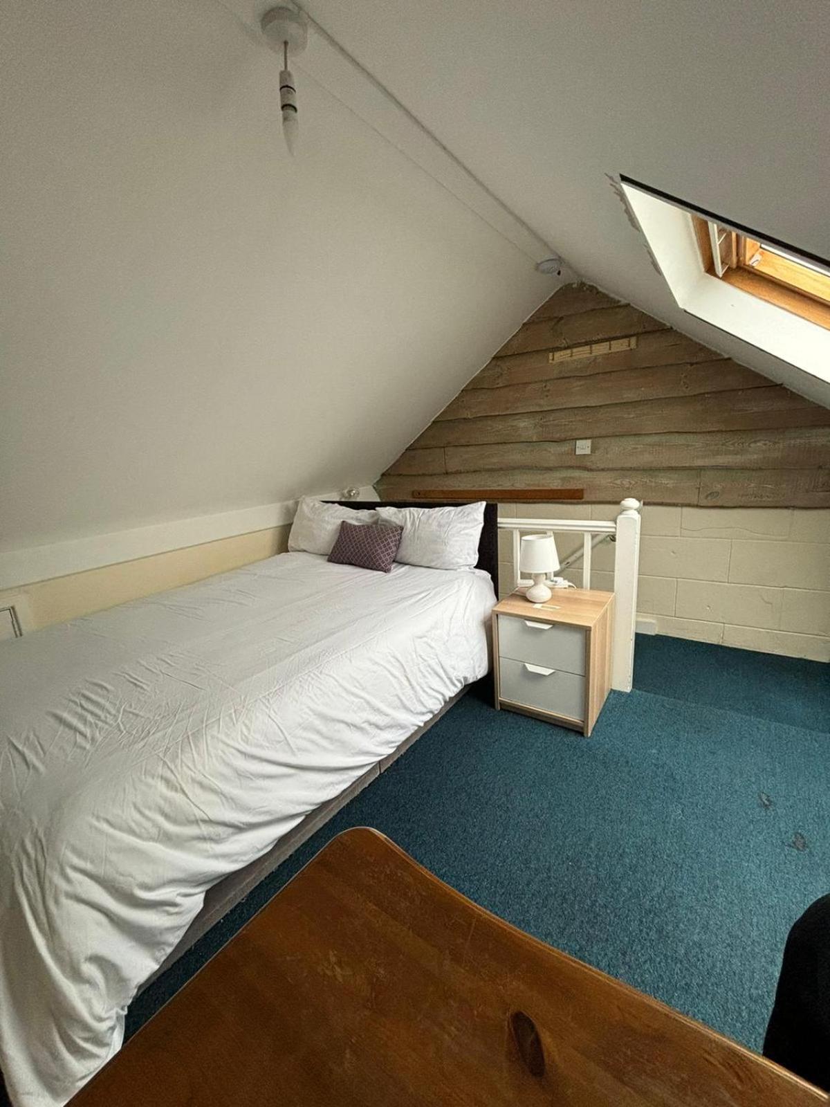 Shared House In Chakeshill Drive Hotel Bristol Exterior foto