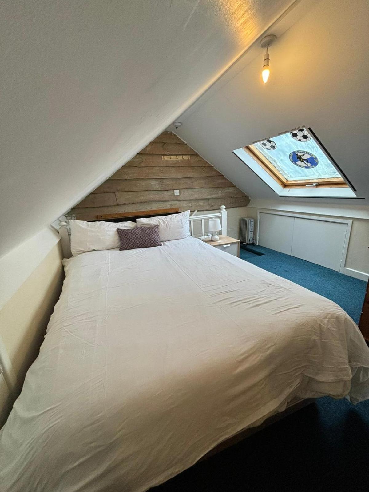 Shared House In Chakeshill Drive Hotel Bristol Exterior foto